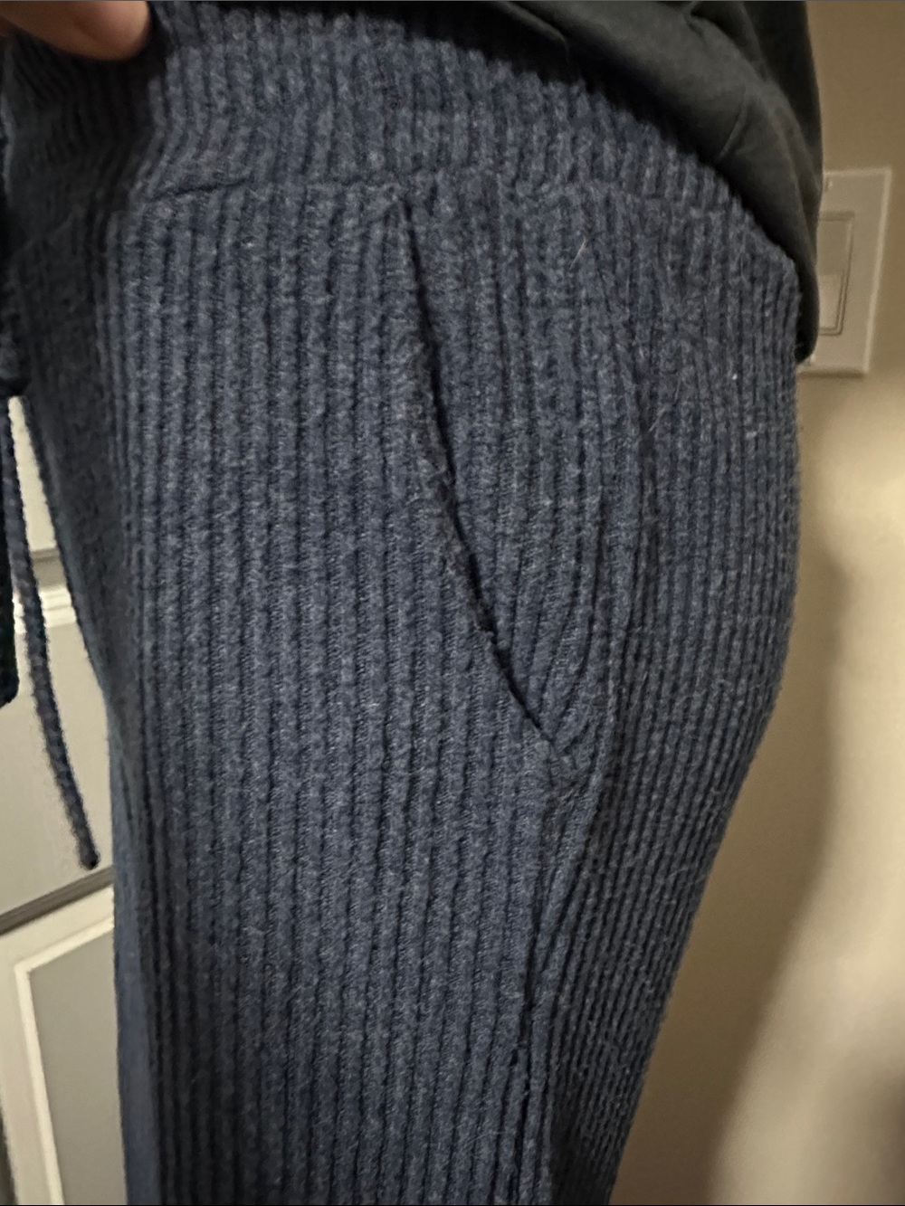 She + Sky Knit Ribbed Wide-Leg Women’s Capri Pants in Navy Size Medium - Picture 3 of 10